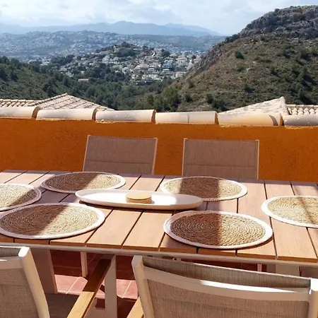 Апартаменты Casa Esme Cumbre Del Sol - Spacious 3bed 2bathroom With Fantastic Views And Pool Бенитачель